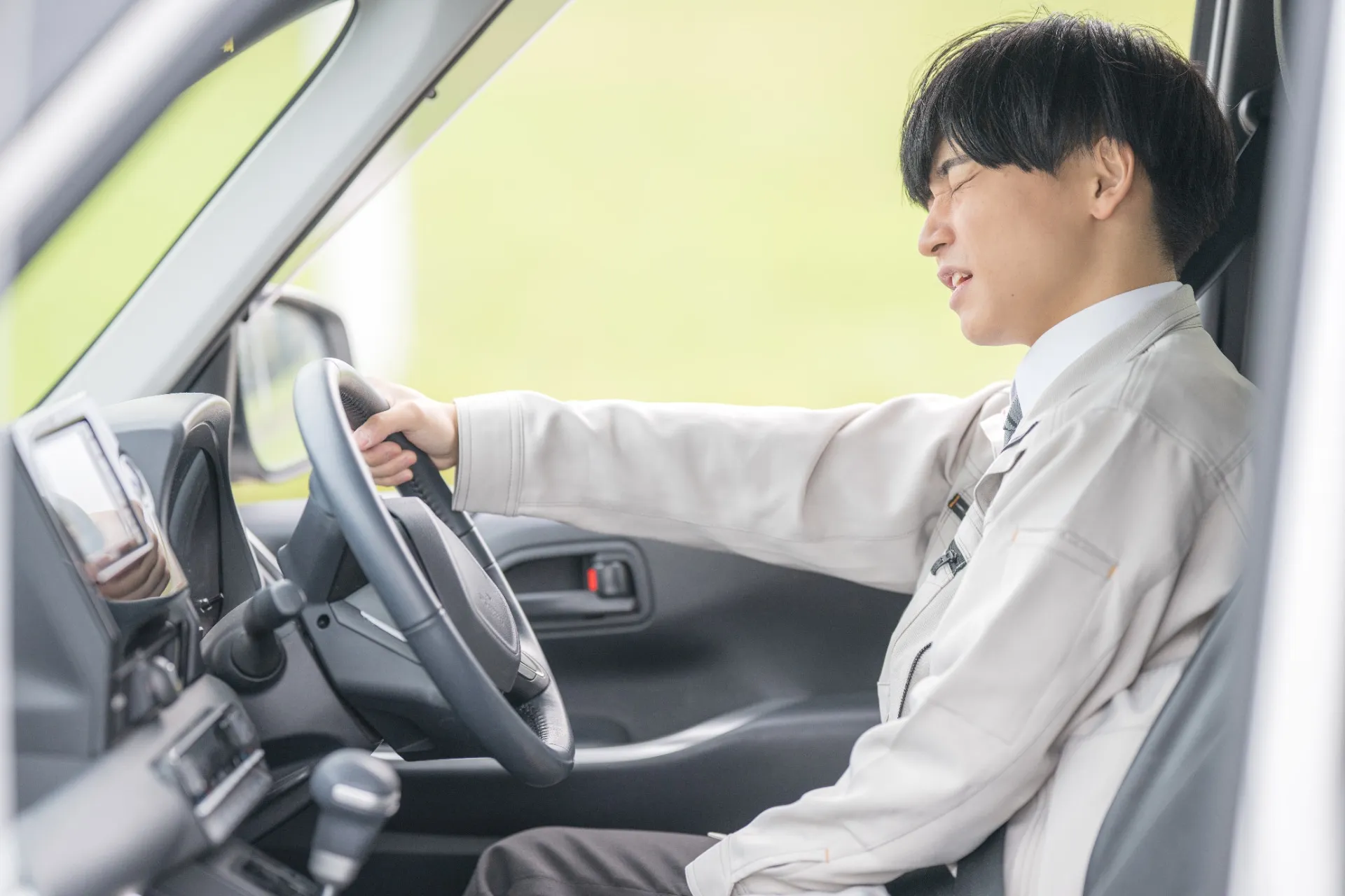 寝違えによる首の動かしにくさ